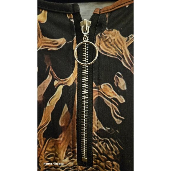 Tiger Print Long Sleeve Top With Front Zipper Detail By Chaos Monkey Large Polye - Picture 3 of 5